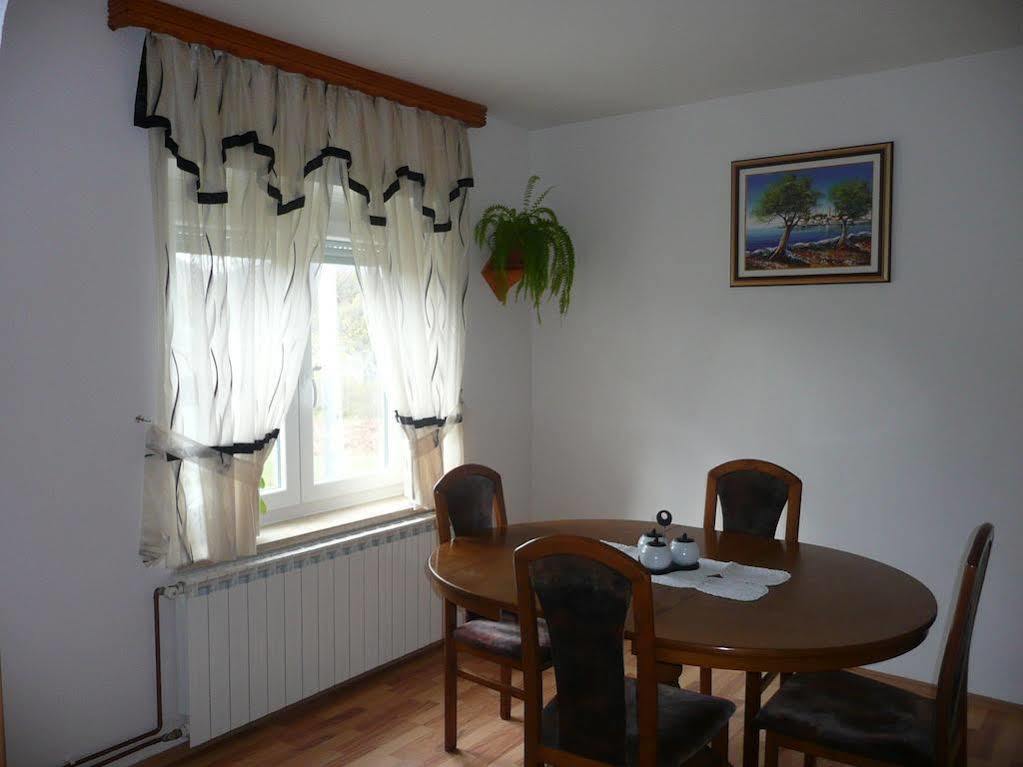 Apartments And Rooms Krizmanic Смолянаць Екстер'єр фото